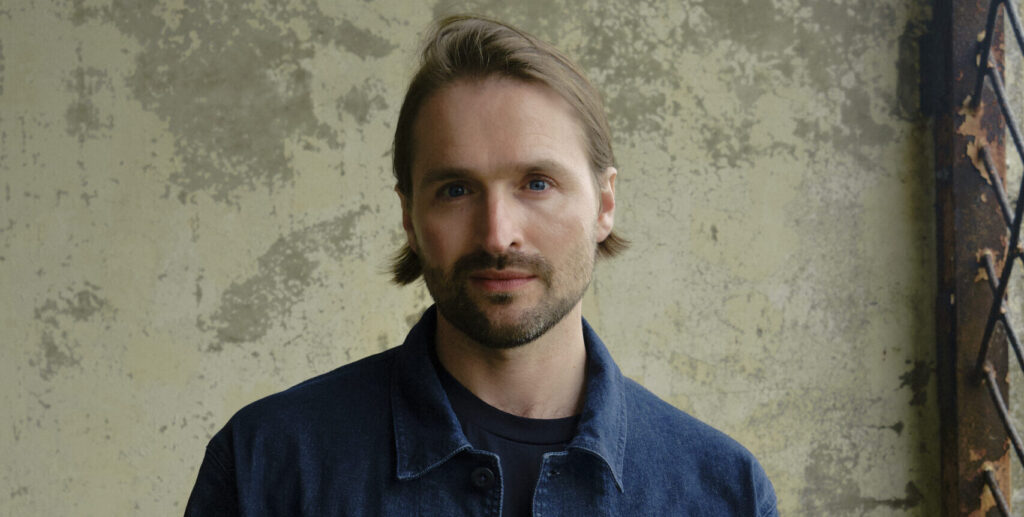 Hayden Thorpe performing the songs of Wild Beasts (UK) in Vlaardingen